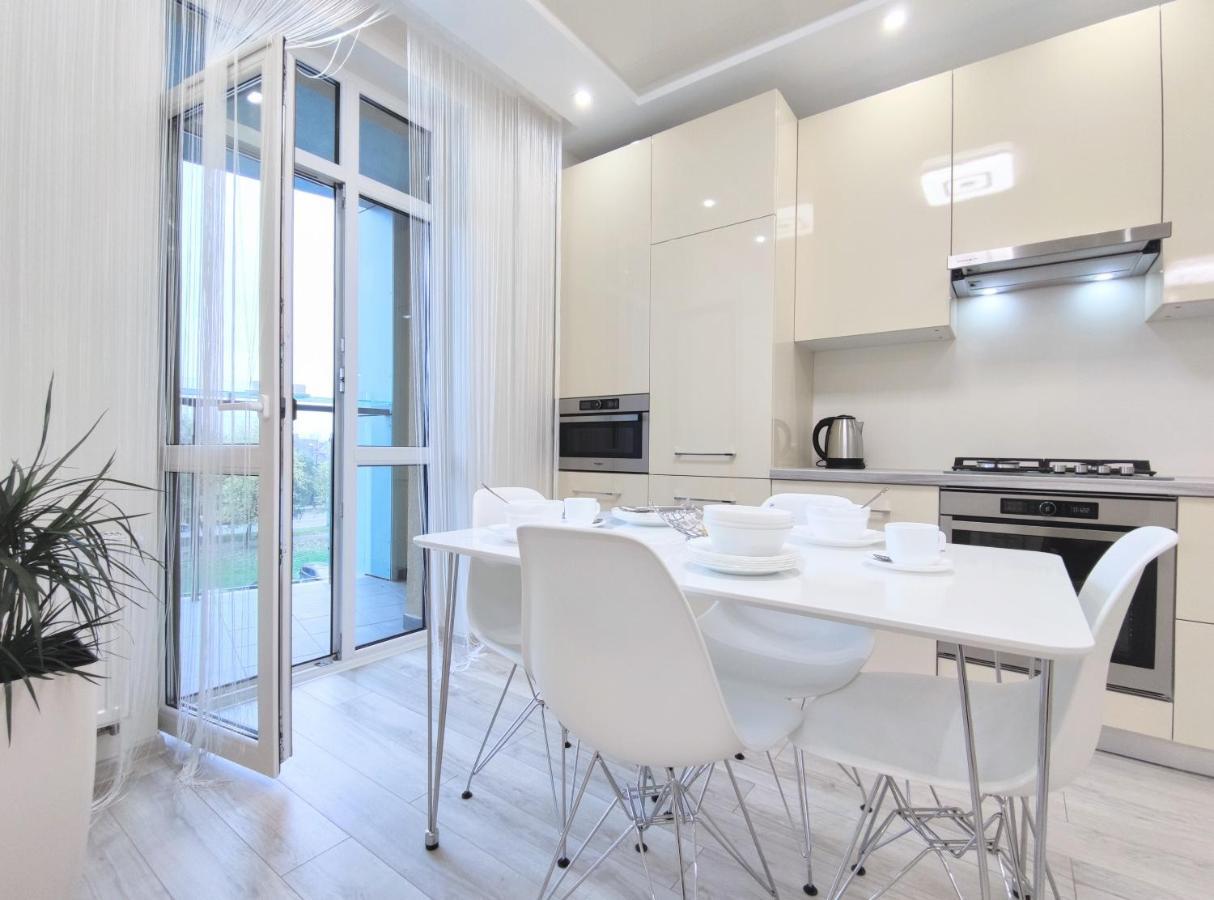 Apartamento "Well-Being" Popular Among Business Person Leópolis Exterior foto